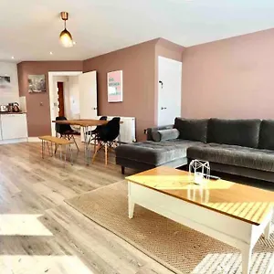 https://boutique-3-bed-townhouse-with-garden-and-parking.hotels-newcastle-upon-tyne.com